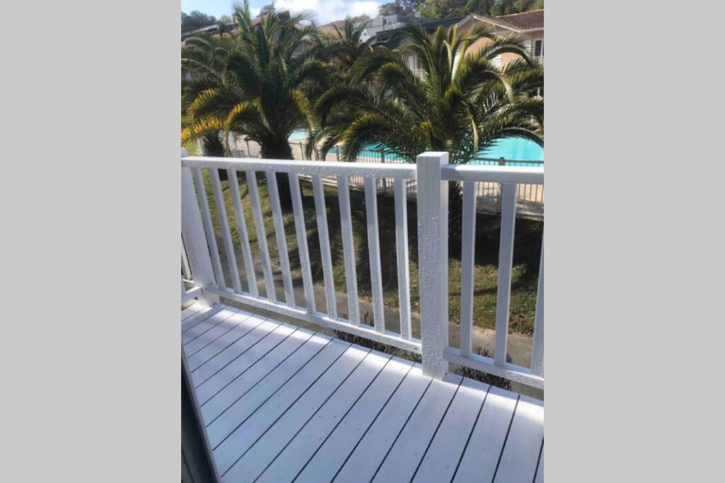 Appartement Residence Avec Piscine A Anglet Limite Biarritz Exterior photo